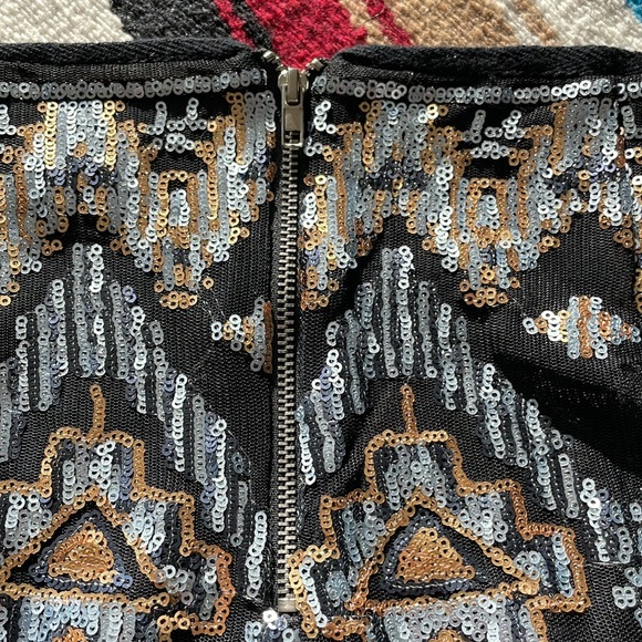 Forever 21 Aztec Sequin Skirt✨ - Picture 4 of 5